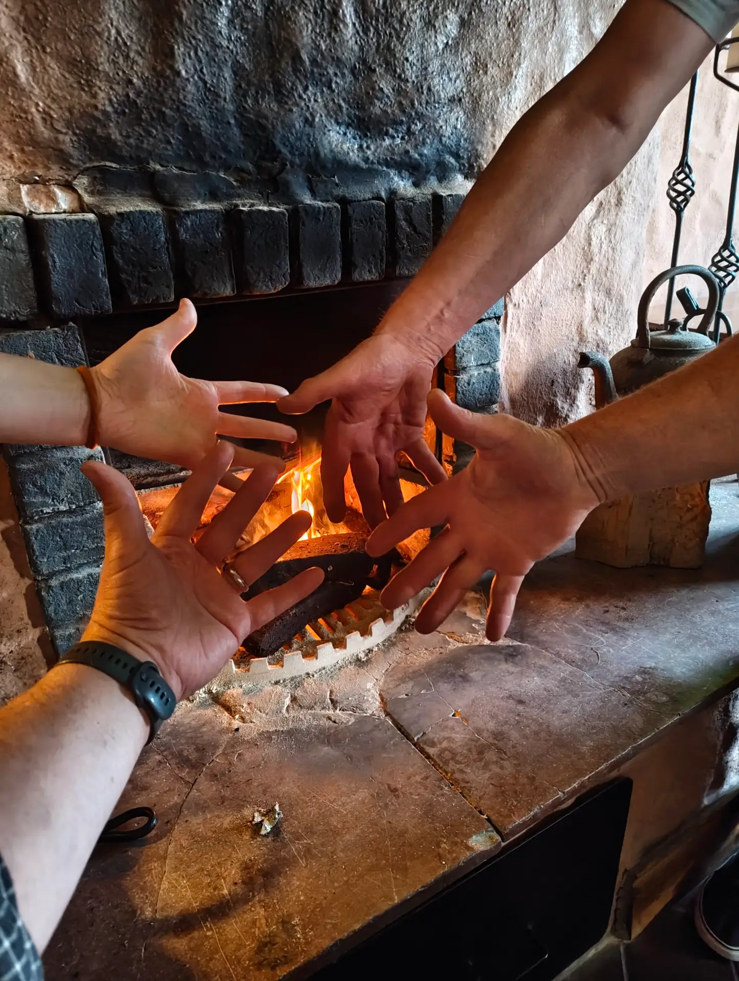 many hands